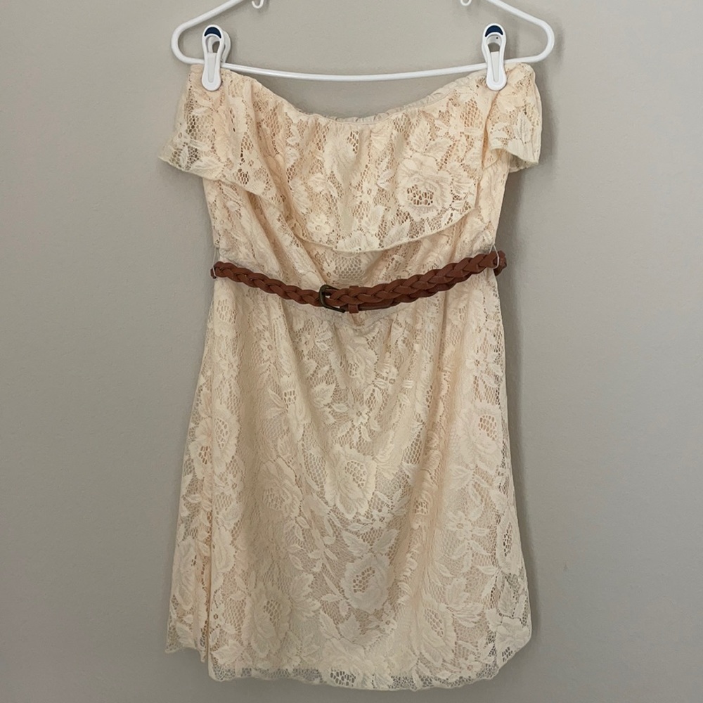 Cream Lace Strapless short Dress with belt Size Large